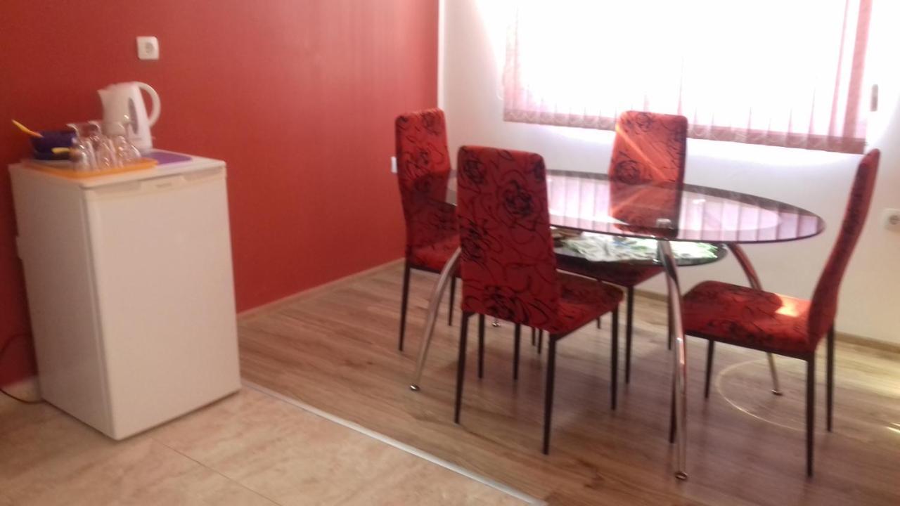 Guest House Nedelchevi Primorsko Bagian luar foto