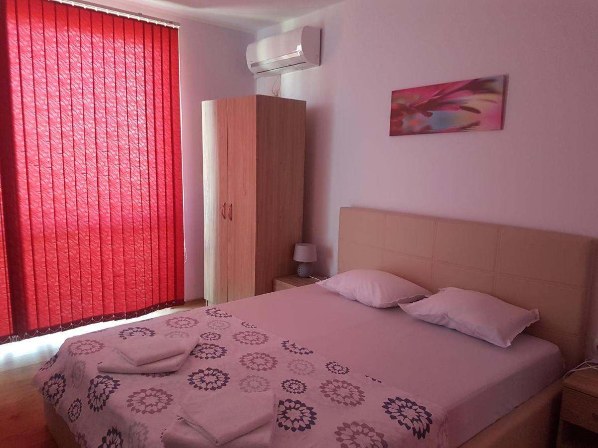 Guest House Nedelchevi Primorsko Bagian luar foto