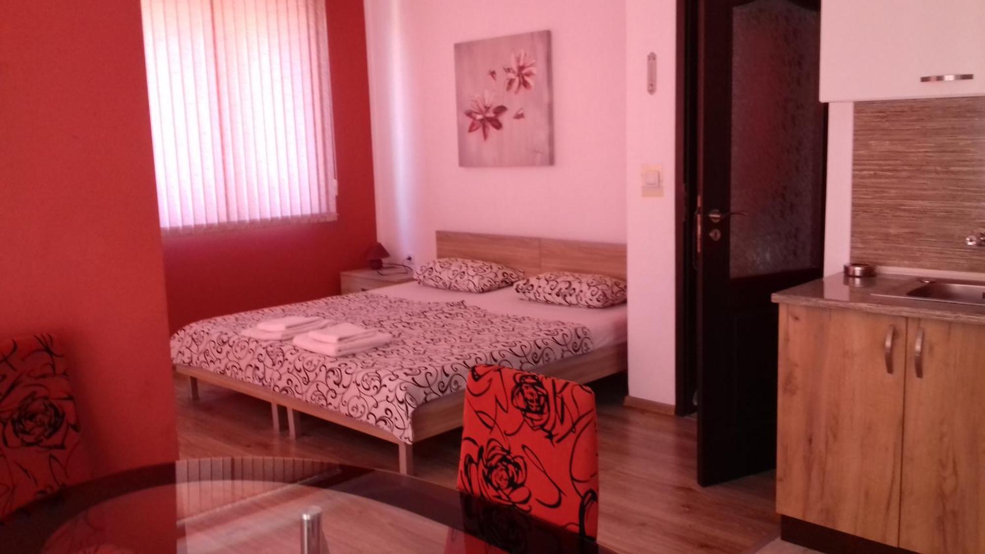 Guest House Nedelchevi Primorsko Bagian luar foto