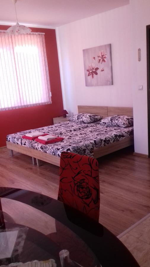 Guest House Nedelchevi Primorsko Bagian luar foto