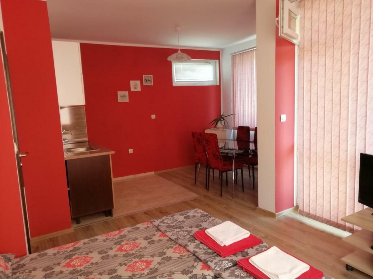 Guest House Nedelchevi Primorsko Bagian luar foto