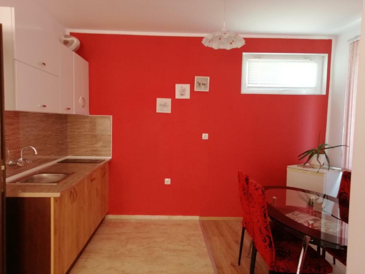Guest House Nedelchevi Primorsko Bagian luar foto