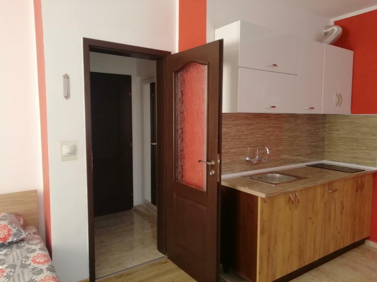 Guest House Nedelchevi Primorsko Bagian luar foto